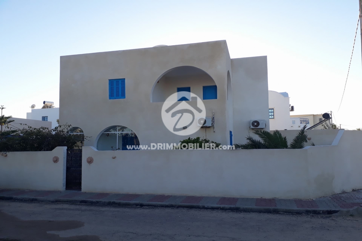 L 151 -                            Koupit
                           Villa avec piscine Djerba